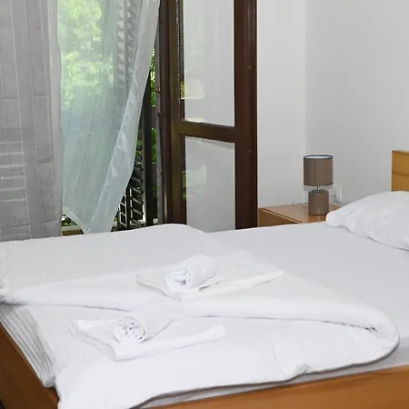 Jazina מלון טרביניה